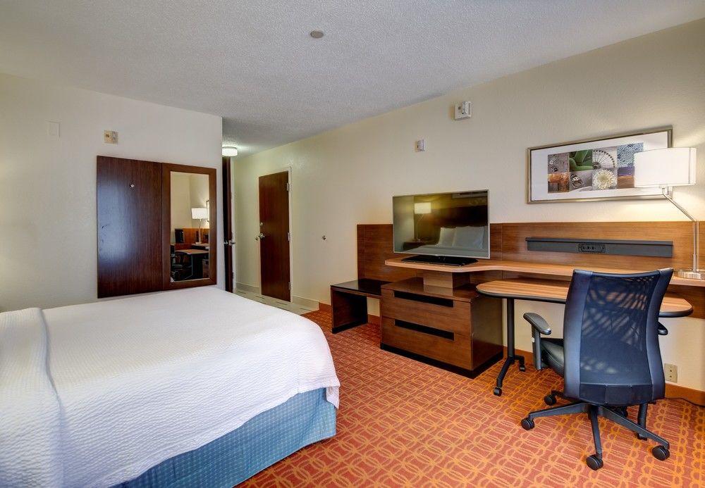 Fairfield Inn And Suites By Marriott Potomac Mills Woodbridge Dış mekan fotoğraf