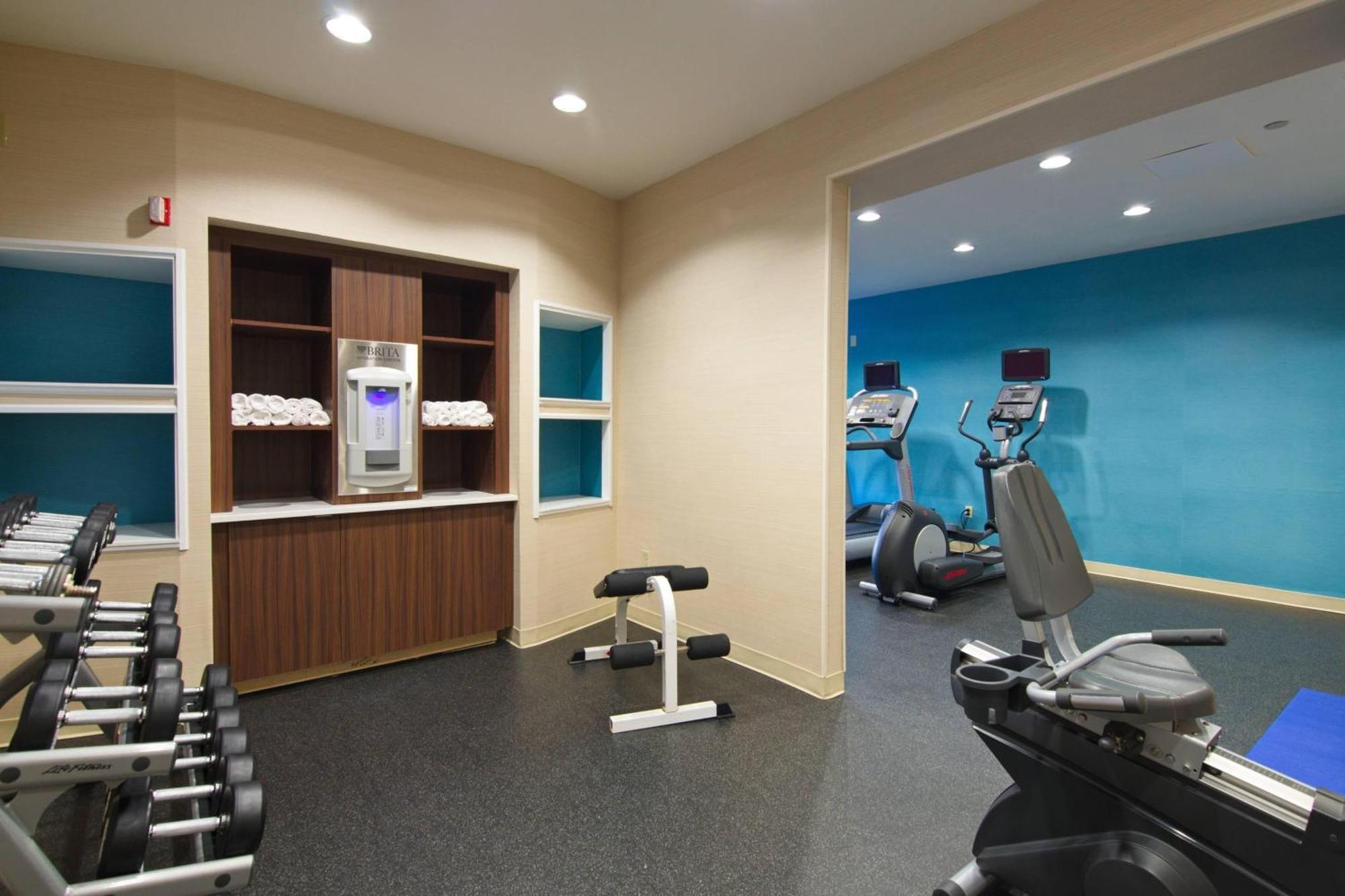 Fairfield Inn And Suites By Marriott Potomac Mills Woodbridge Dış mekan fotoğraf