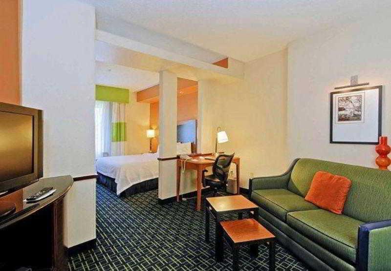 Fairfield Inn And Suites By Marriott Potomac Mills Woodbridge Dış mekan fotoğraf