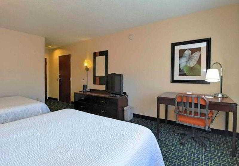 Fairfield Inn And Suites By Marriott Potomac Mills Woodbridge Dış mekan fotoğraf
